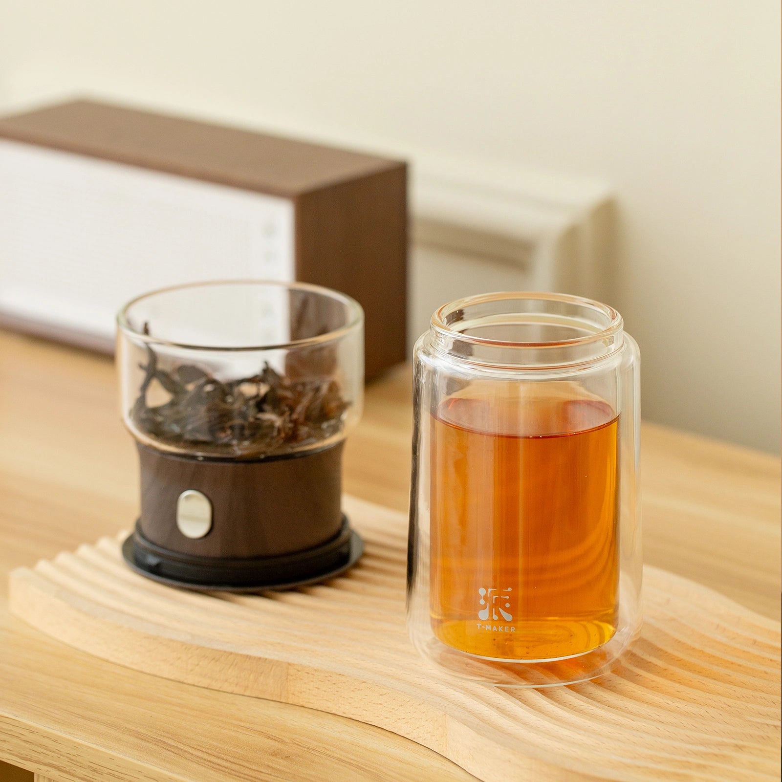 Smart Tea Maker with 9 Oz Tea Cup & Portable Bag Walnut