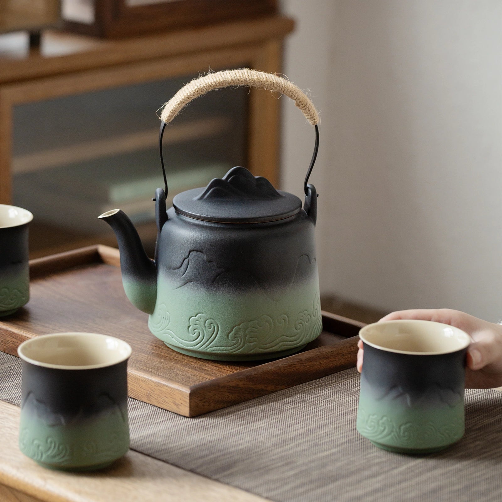 Japanese Vintage Ceramic Infuser Teapot 33 Oz Black & Green