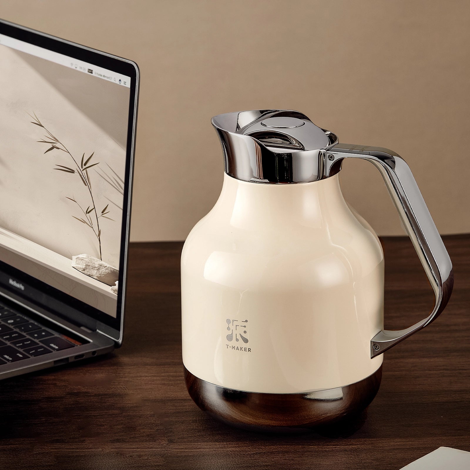 40 Oz Thermal Steeping Teapot with Infuser Red