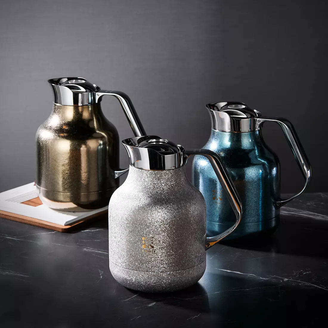 40 Oz Pure Titanium Thermal Steeping Teapot with Infuser Blue