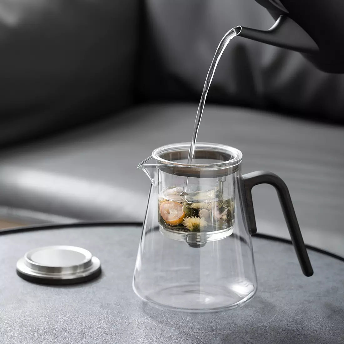 Magnetic Tea Pot 27 Oz with Infuser Wood Handle Black Walnut