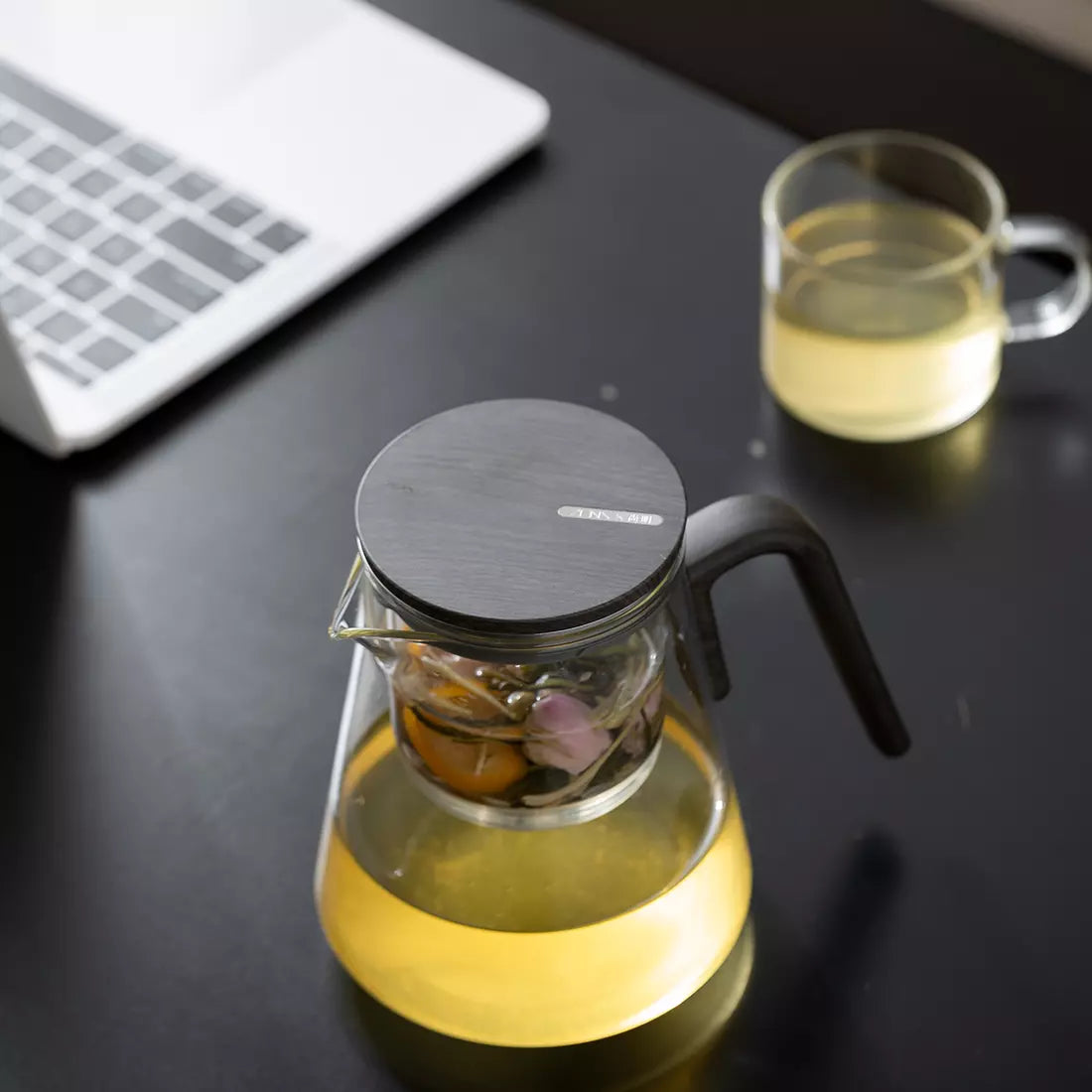Magnetic Tea Pot 27 Oz with Infuser Wood Handle Black Walnut