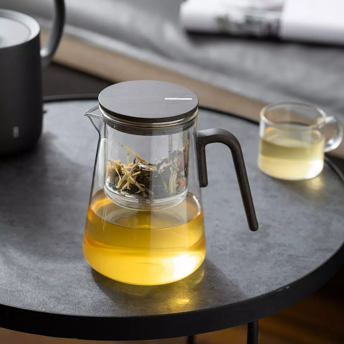 Magnetic Tea Pot 33.9 Oz with Infuser Wood Handle Black Walnut