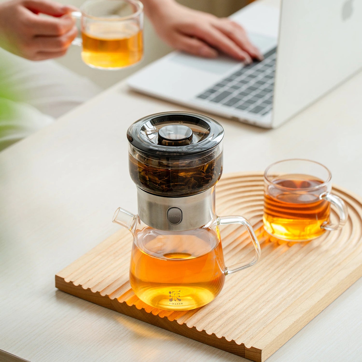 Share Portable Gongfu Teapot Set Black with 2 Cups