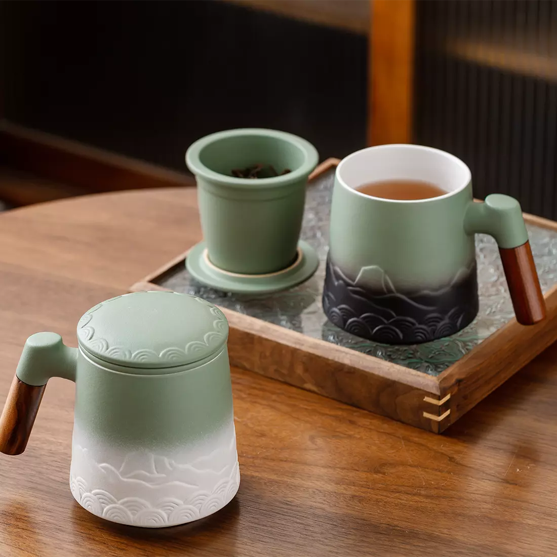 Tea Infuser Mug &amp; Coaster 16.8 Oz Embossed White &amp; Green